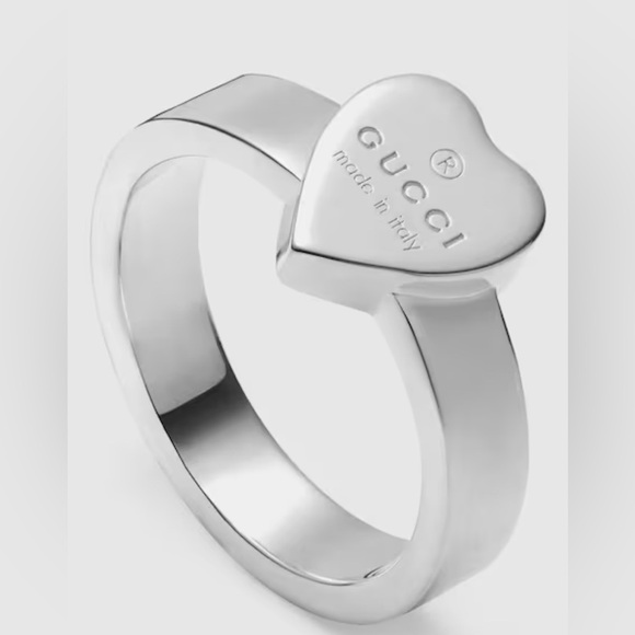 GUCCI TRADEMARK RING WITH HEART PENDANT - Picture 3 of 4
